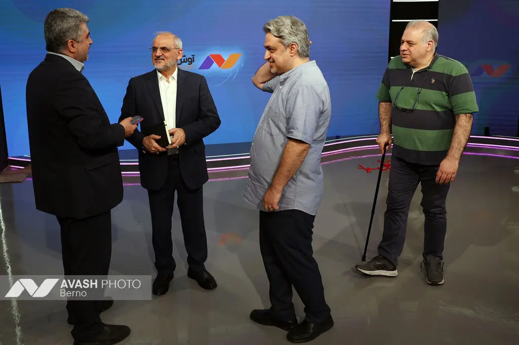 بازدید حاجی میرزایی از تحریریه آوش