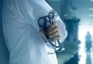 موج سفید مهاجرت یا گواهی گود استندینگ؛ بلیت یکطرفه کادر درمان