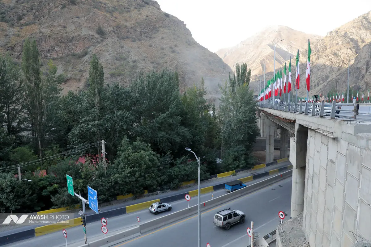بازدید رئیس بنیاد مستضعفان از باند شرقی فاز 2 آزادراه تهران شمال