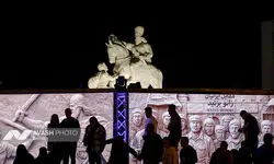 مجسمه شاپور ساسانی، نمادی از بازنگری‌های پساجنگ است