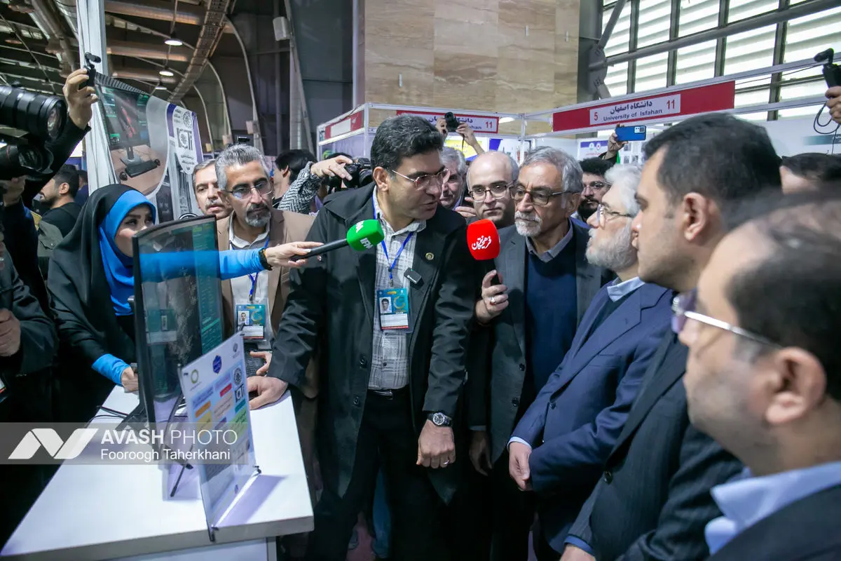 افتتاحیه سیزدهمین نمایشگاه تجهیزات و مواد آزمایشگاهی ایران ساخت