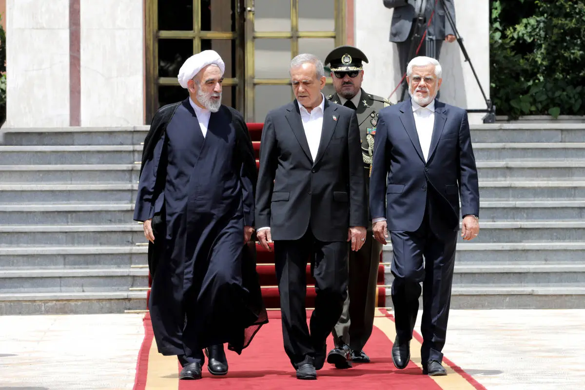 ایران و عمان حدود 2 میلیارد و 300 میلیون دلار روابط تجاری دارند