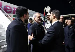 پزشکیان وارد نجف اشرف شد