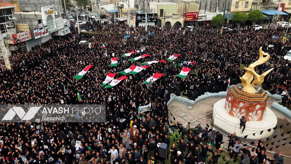 گزارش نصویری/ تشییع پیکر شهدای مدرسه میناب