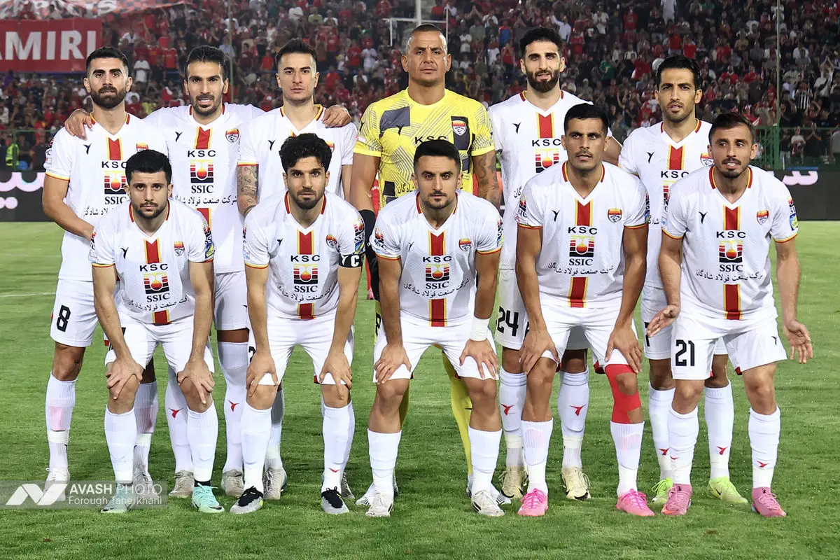 لیگ برتر فوتبال - پرسپولیس و فولاد