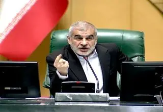 نیکزاد: بازسازی مناطق جنگ‌زده آغاز نشده و منابع دیده نشده است