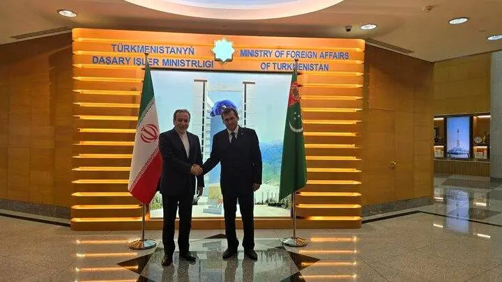 عراقچی با وزیر امور خارجه ترکمنستان دیدار کرد