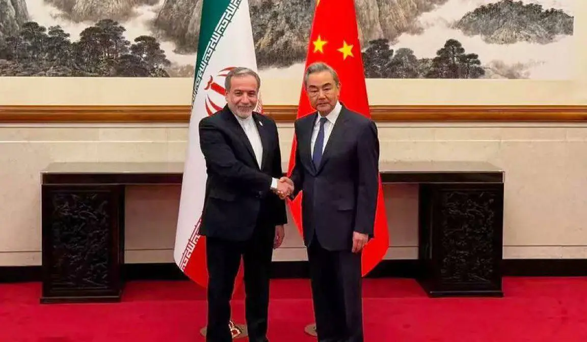 چراغ سبز ایران به میانجیگری چین/عراقچی: از راه‌حل های دیپلماتیک استقبال می‌کنیم