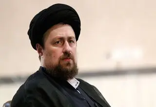 سید حسن خمینی به آیت‌الله سیستانی تسلیت گفت