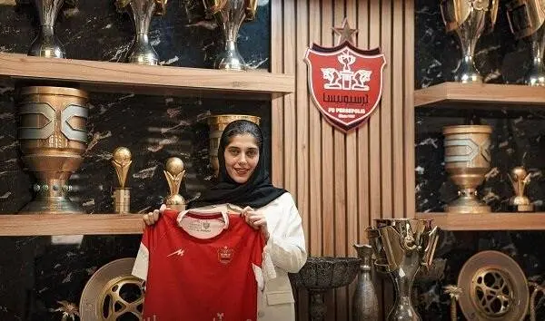 ثنا صادقی به پرسپولیس پیوست
