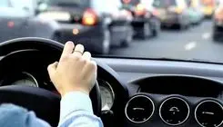 دست فرمان بی‌نظیر یک راننده تریلی وایرال شد/ببینید