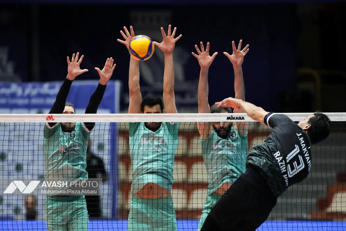 دیدار تیم های والیبال پیکان تهران و رازین پلیمر