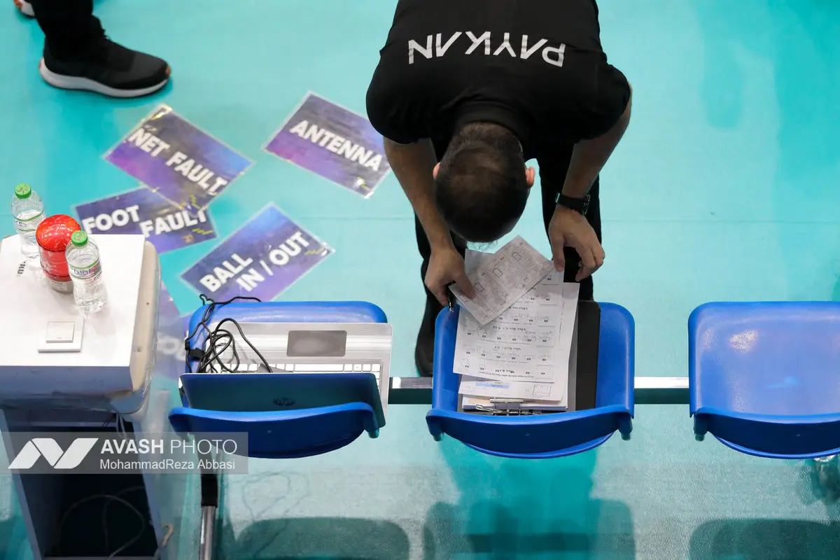 دیدار تیم های والیبال پیکان تهران و رازین پلیمر