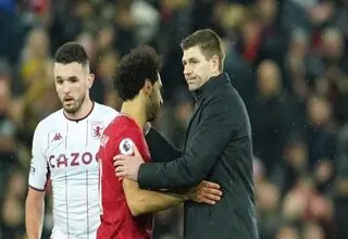 صلاح از جرارد سبقت می‌گیرد