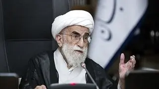 آیت‌الله جنتی: همدلی مردم ایران در حادثه بندر شهید رجایی تحسین‌ برانگیز بود 