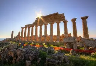 ۱۲۰ بنای تاریخی ایران قربانی حملات تروریستی شدند