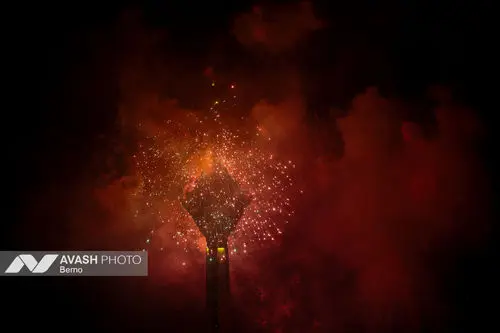 نور افشانی در شب سالگرد پیروزی انقلاب اسلامی