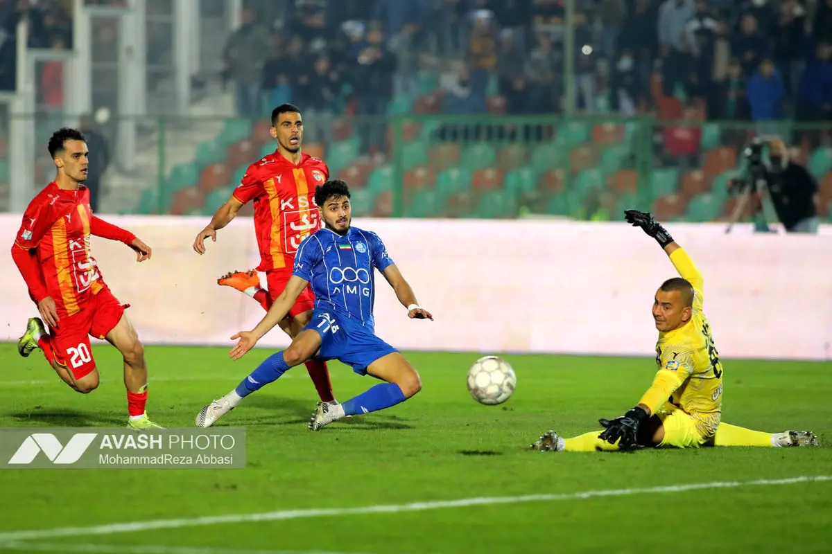 لیگ برتر فوتبال؛ استقلال- فولاد