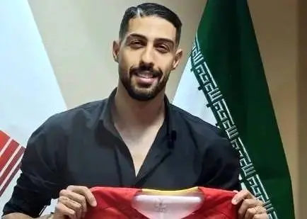 مدافع مصدوم فولاد از هفته چهارم بازمیگردد