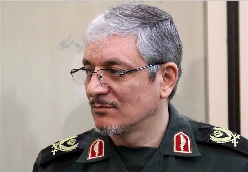 طلایی‌نیک: هدف دشمن، تضعیف ایران قدرتمند بود