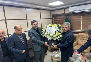 دیدار سخنگوی وزارت امور خارجه با تنها بازمانده از خانواده شهید حمله تروریستی رژیم صهیونیستی در آستانه اشرفیه