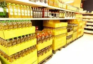  با توزیع نکردن و عرضه نکردن کالا با هدف افزایش قیمت مخالفیم