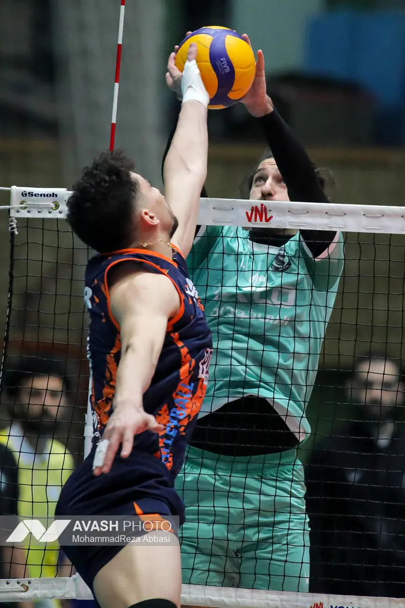 دیدار تیم های والیبال پیکان تهران و سایپا تهران