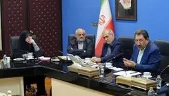 وضعیت معیشتی و اقتصادی نیروی کار واحدهای تولیدی و صنعتی آسیب دیده را پیگیری می‌کنیم