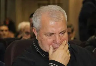 قهر علی پروین با رسانه‌ها پس از مصاحبه هوادار نابینا!