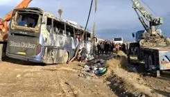 مصدومیت 38 نفر در پی واژگونی یک دستگاه اتوبوس