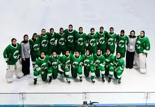 نایب قهرمانی هاکی روی یخ دختران ایران در آسیا