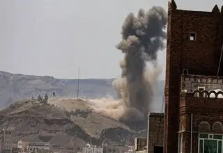 بیش از ۱۰۰ حمله هوایی عربستان به یمن طی ۲۴ ساعت گذشته
