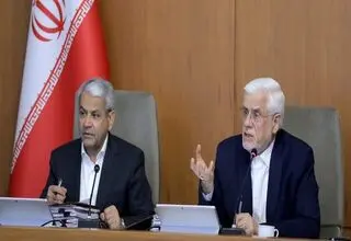 عارف: دولت جبران خسارات وارده به بندر شهید رجایی و آسیب‌دیدگان را در اولویت قرار داده است 