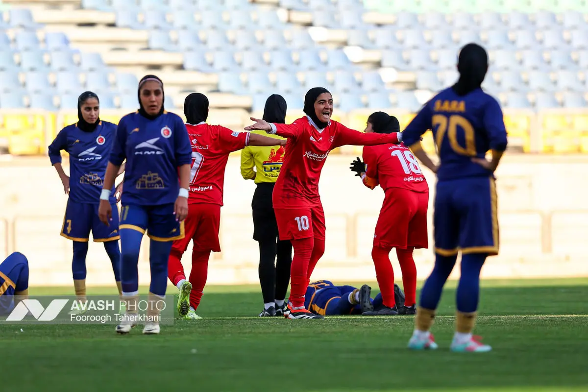 لیگ برتر فوتبال زنان - پرسپولیس و خاتون بم
