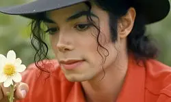 مایکل جکسون، همچنان مسیر هنر را می‌سازد