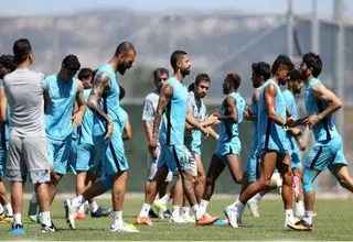نکات حاشیه‌ای بازگشت کاروان استقلال به ایران