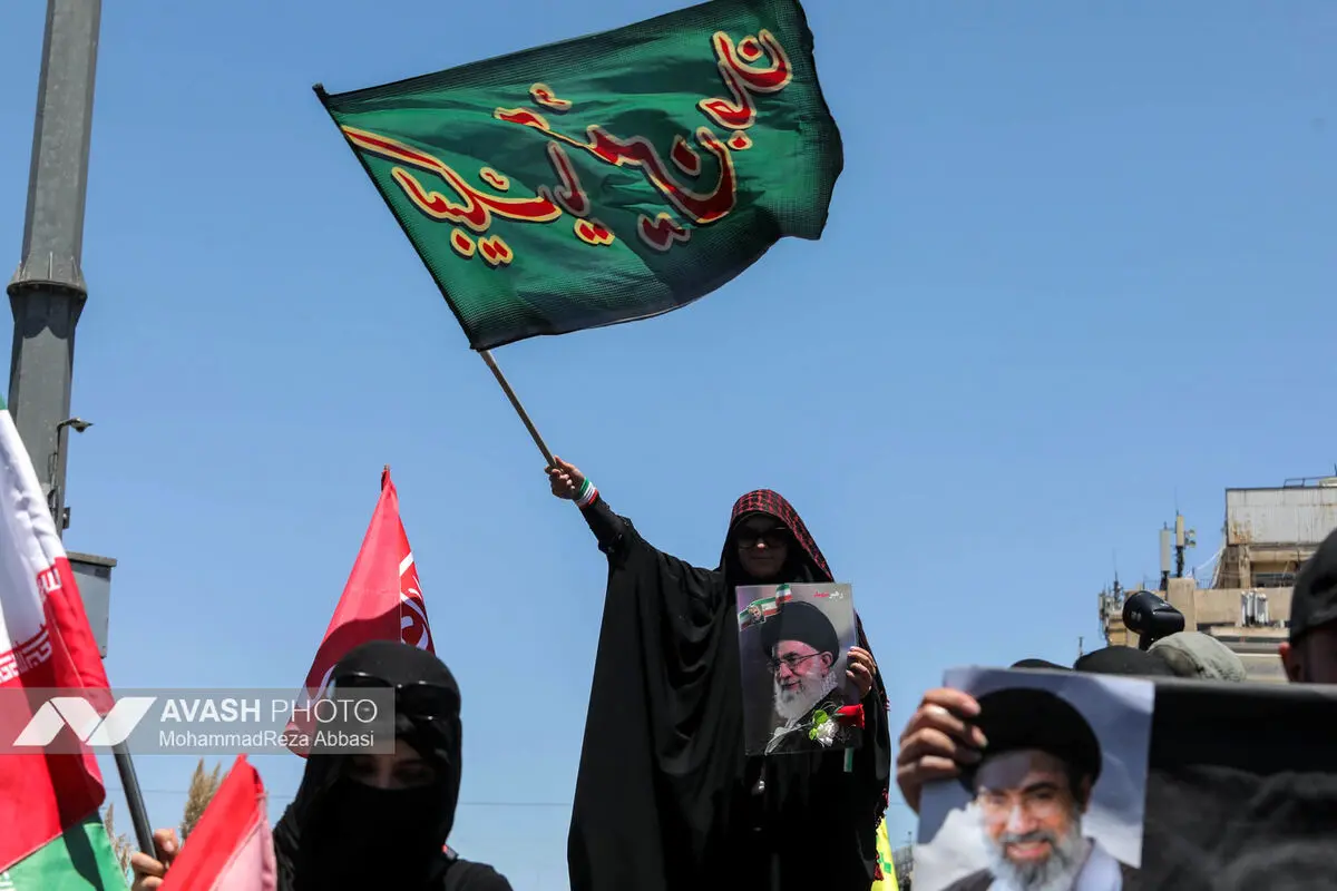 مراسم تشییع پیکر مطهر رهبر شهید انقلاب - مشهد