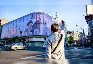 رونمایی از دیوارنگاره میدان جمهوری