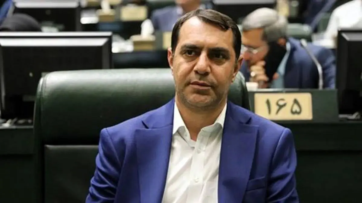 برنامه هفتم توسعه آرمانی نوشته شده است