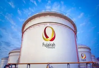 آتش سوزی مهیب در بندر فجیره امارات 