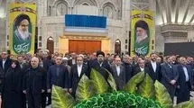 تجدید میثاق عراقچی و کارکنان وزارت امور خارجه با آرمان‌های امام و شهدا