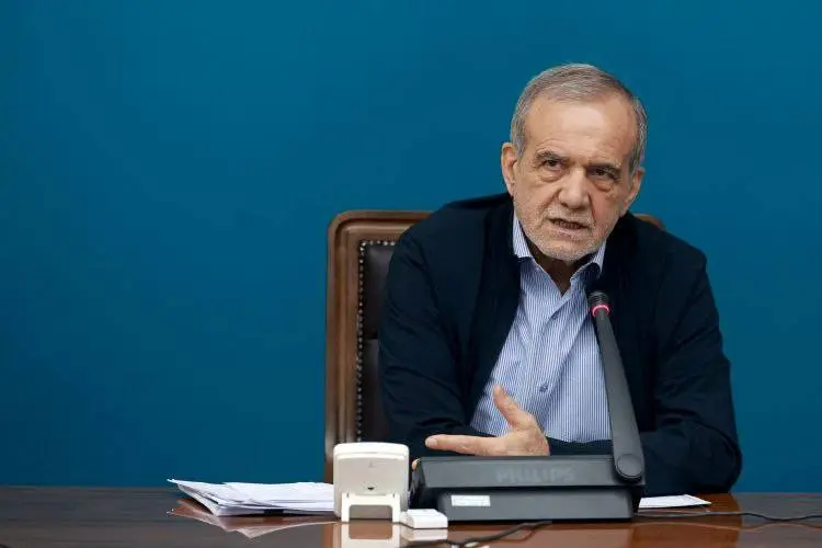 پزشکیان: نظام ارجاع و پزشک خانواده راه نجات سلامت کشور است