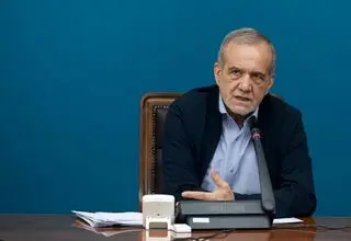 پزشکیان: نظام ارجاع و پزشک خانواده راه نجات سلامت کشور است