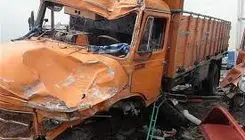 تصادف چندین دستگاه کامیون در محور کرمانشاه – اسلام‌آباد غرب 