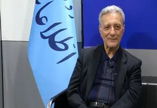 در ایران هیچ ارتباط درستی بین دانشگاه و حاکمیت وجود ندارد!