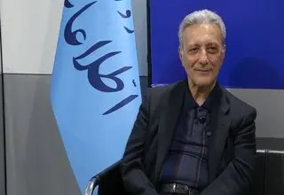 در ایران هیچ ارتباط درستی بین دانشگاه و حاکمیت وجود ندارد!