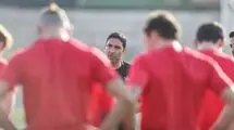 صحبت های کوتاه وحید هاشمیان با بازیکنان پرسپولیس