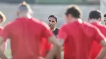 صحبت های کوتاه وحید هاشمیان با بازیکنان پرسپولیس