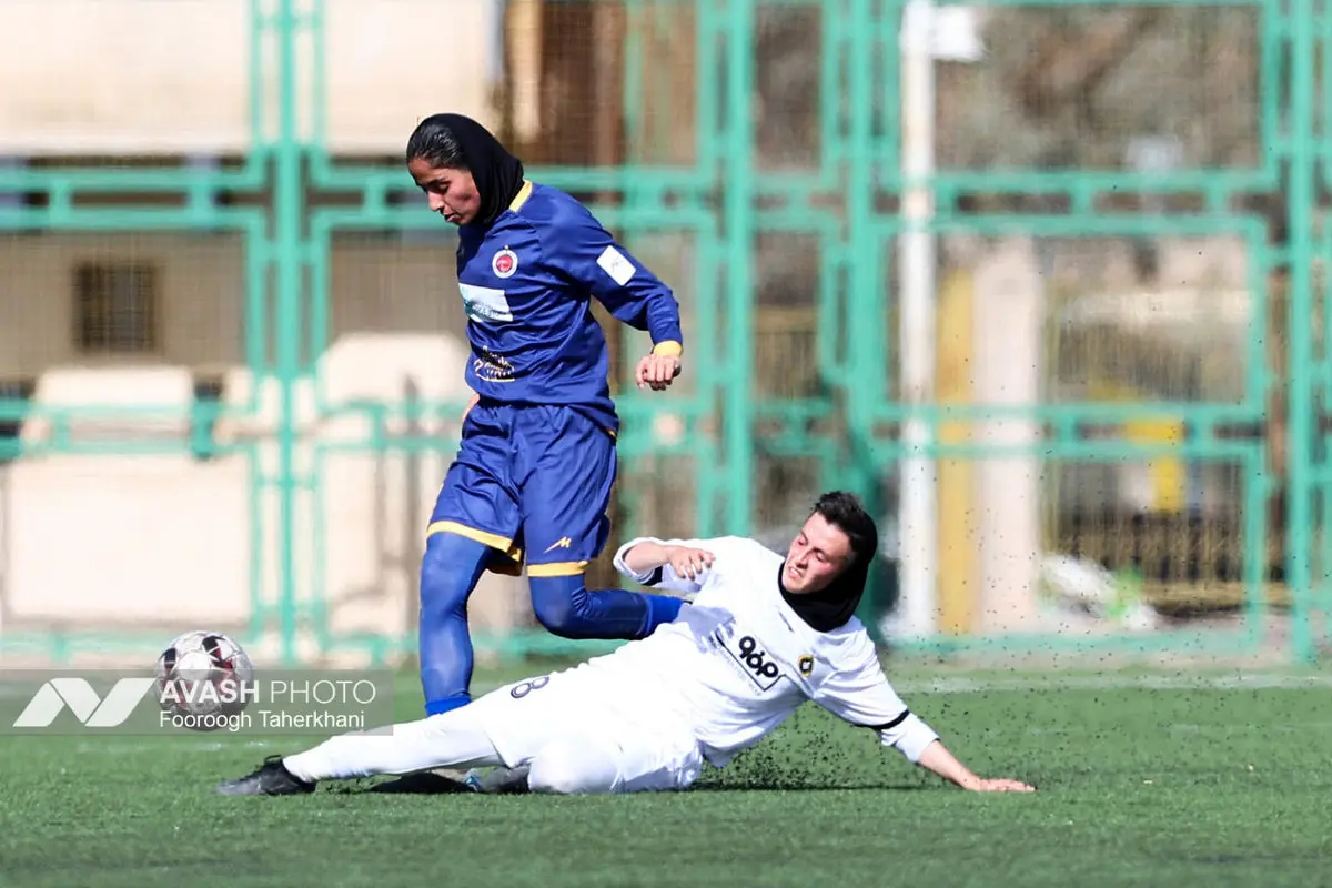 دیدار تیم های خاتون بم و سپاهان اصفهان