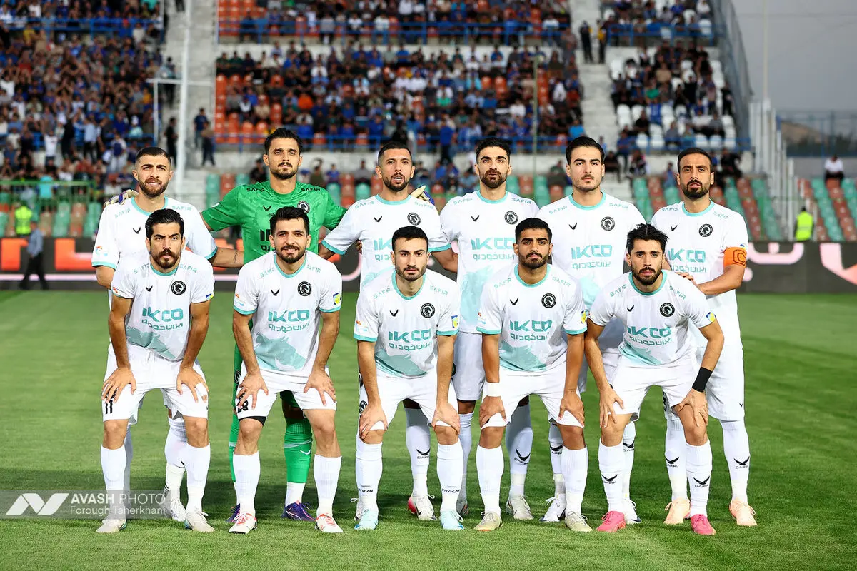 لیگ برتر فوتبال - استقلال و پیکان